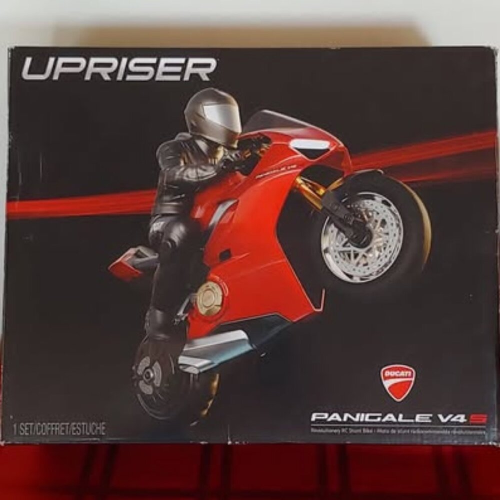 BRAND NEW, UPRISER, R/C DUCATI PANGIALE V4S, 1:6 SCALE!!!
